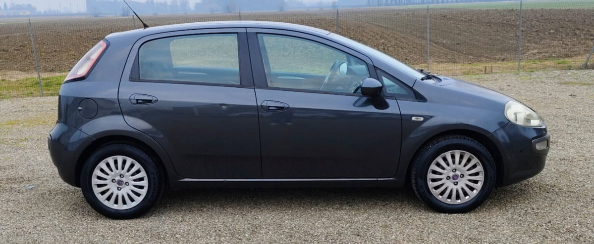 Fiat Punto Evo 1.3 Mjt 90 CV 5 porte Dualogic Emotion (10)