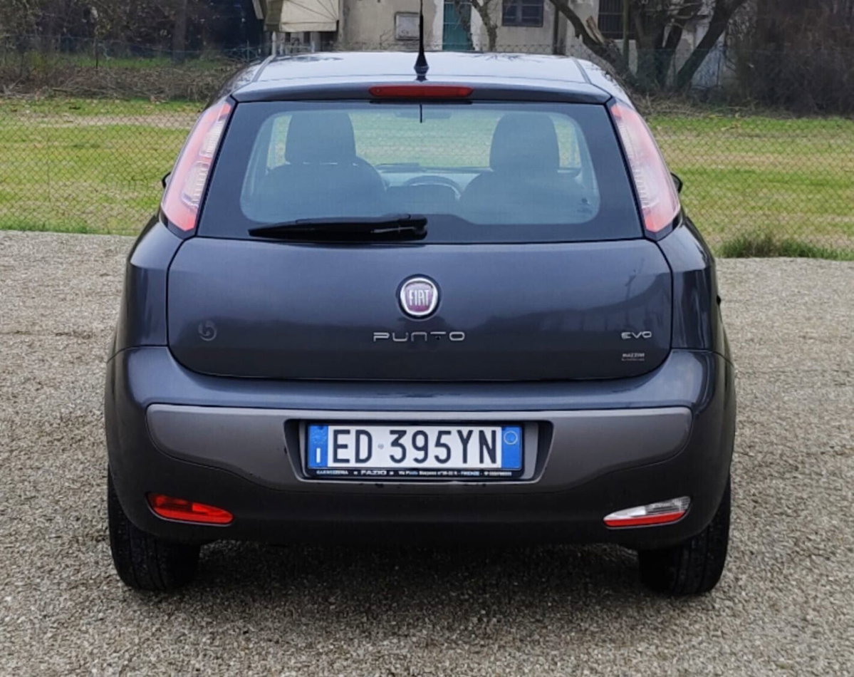 Fiat Punto Evo 1.3 Mjt 90 CV 5 porte Dualogic Emotion (13)
