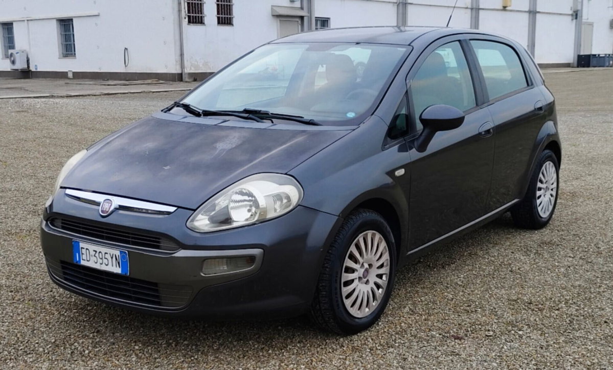 Fiat Punto Evo 1.3 Mjt 90 CV 5 porte Dualogic Emotion (4)