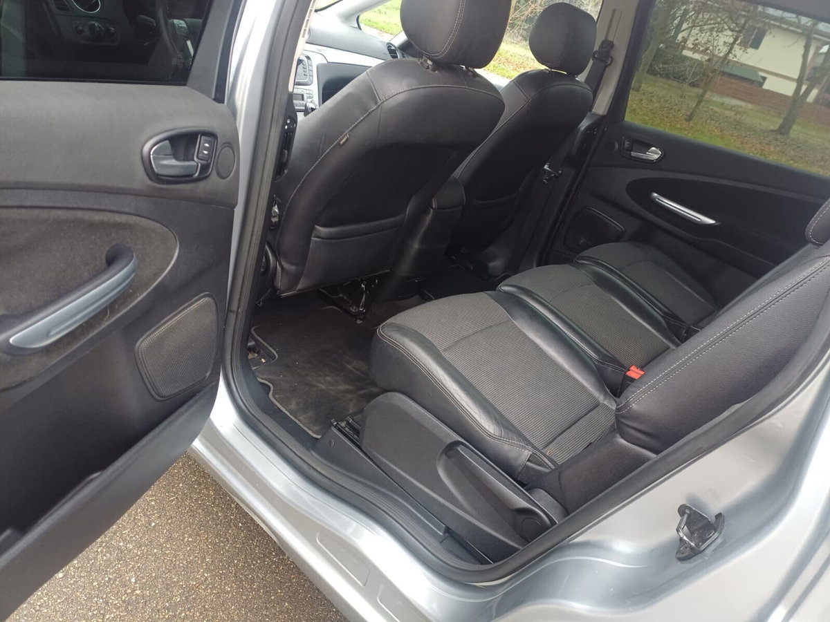 Ford S-Max 2.0 TDCi 130CV 6tr. Titanium DPF (11)