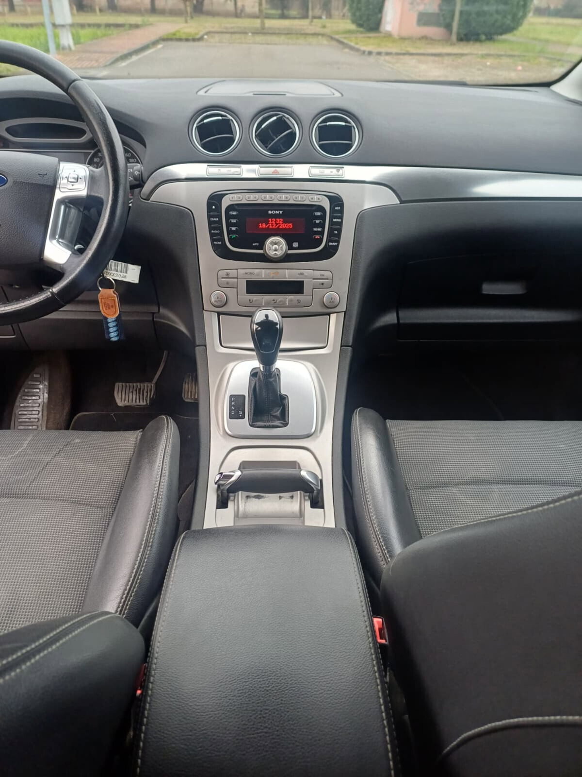 Ford S-Max 2.0 TDCi 130CV 6tr. Titanium DPF (14)