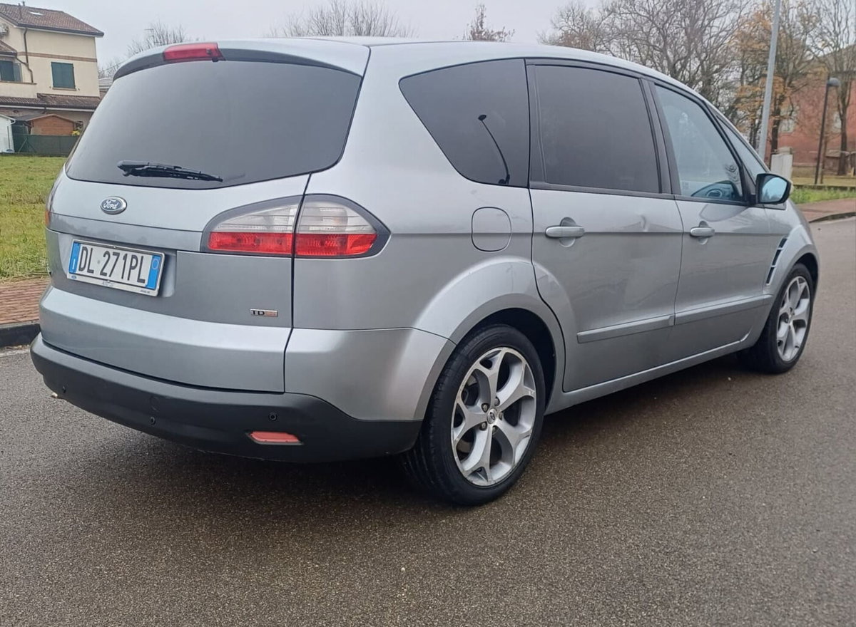 Ford S-Max 2.0 TDCi 130CV 6tr. Titanium DPF (6)