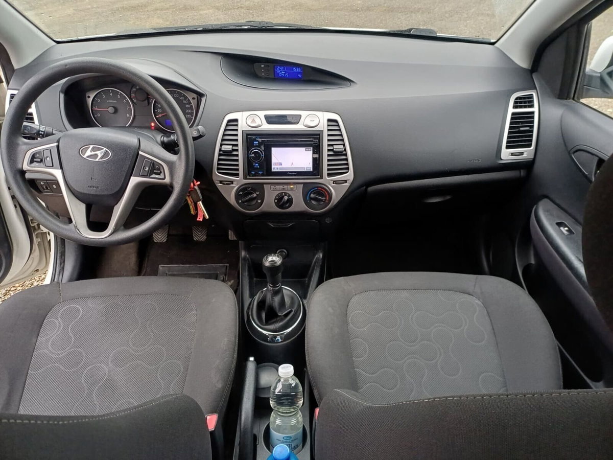 Hyundai i20 1.2 5p. Sound Edition (15)