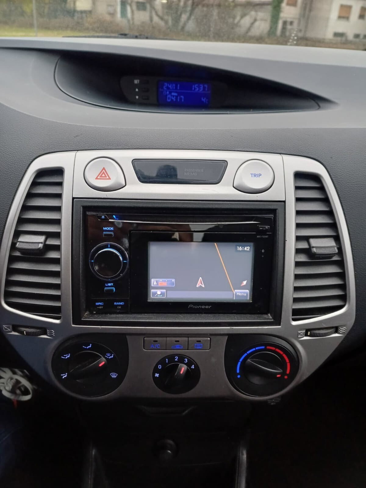 Hyundai i20 1.2 5p. Sound Edition (17)