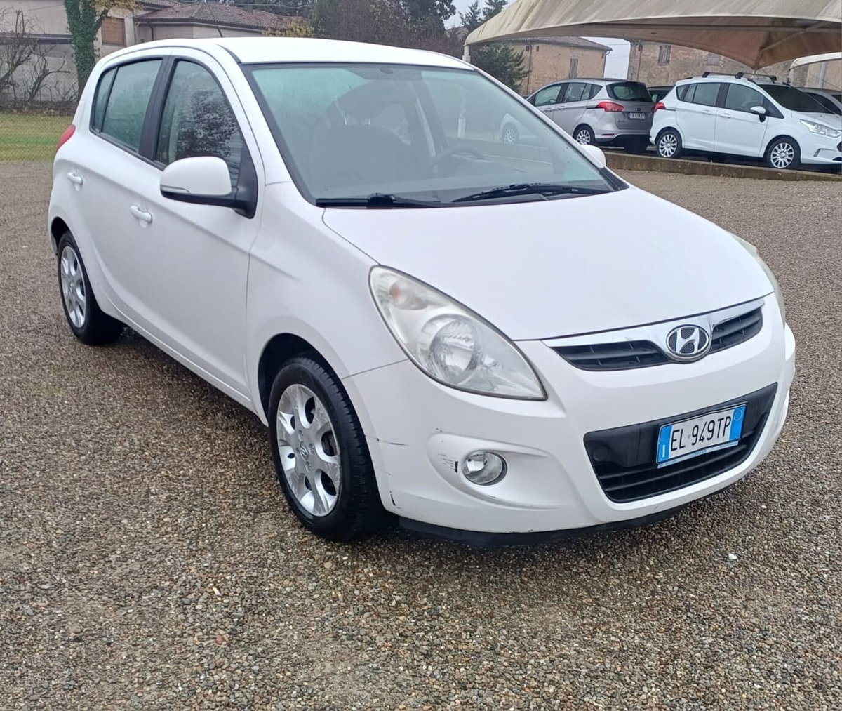 Hyundai i20 1.2 5p. Sound Edition (2)