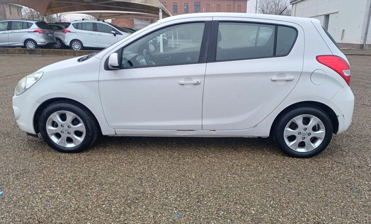 Hyundai i20 1.2 5p. Sound Edition (20)