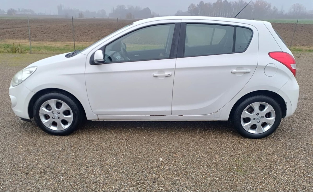 Hyundai i20 1.2 5p. Sound Edition (5)