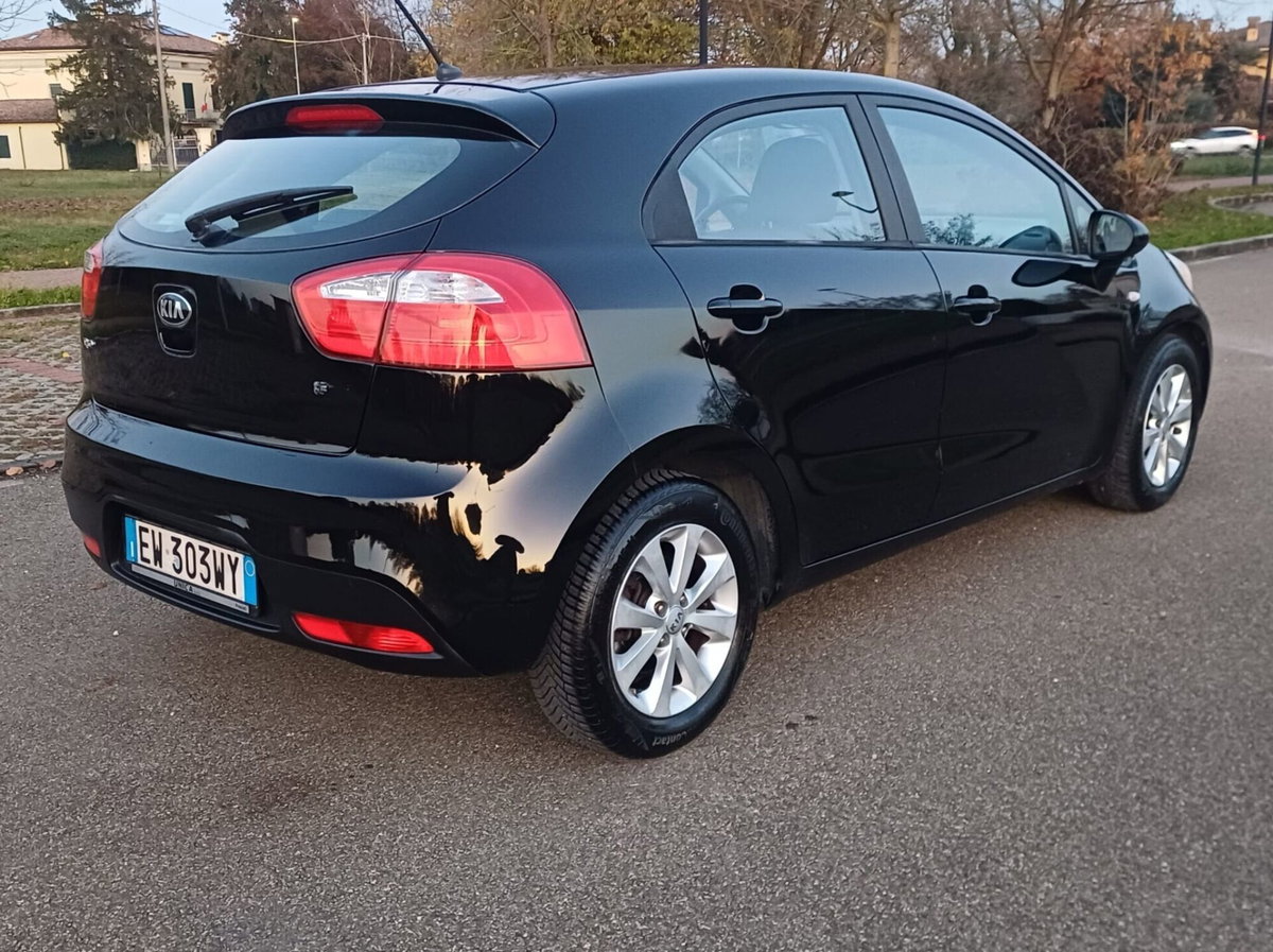 Kia Rio 1.2 CVVT 5p. ECO GPL Active (9)