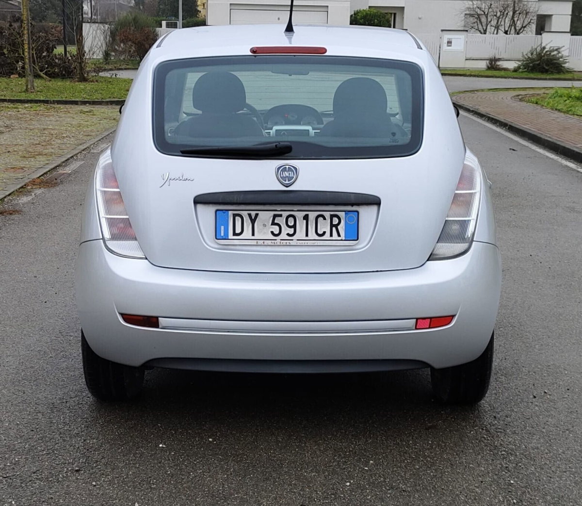 Lancia Ypsilon 1.4 Argento Ecochic GPL (20)