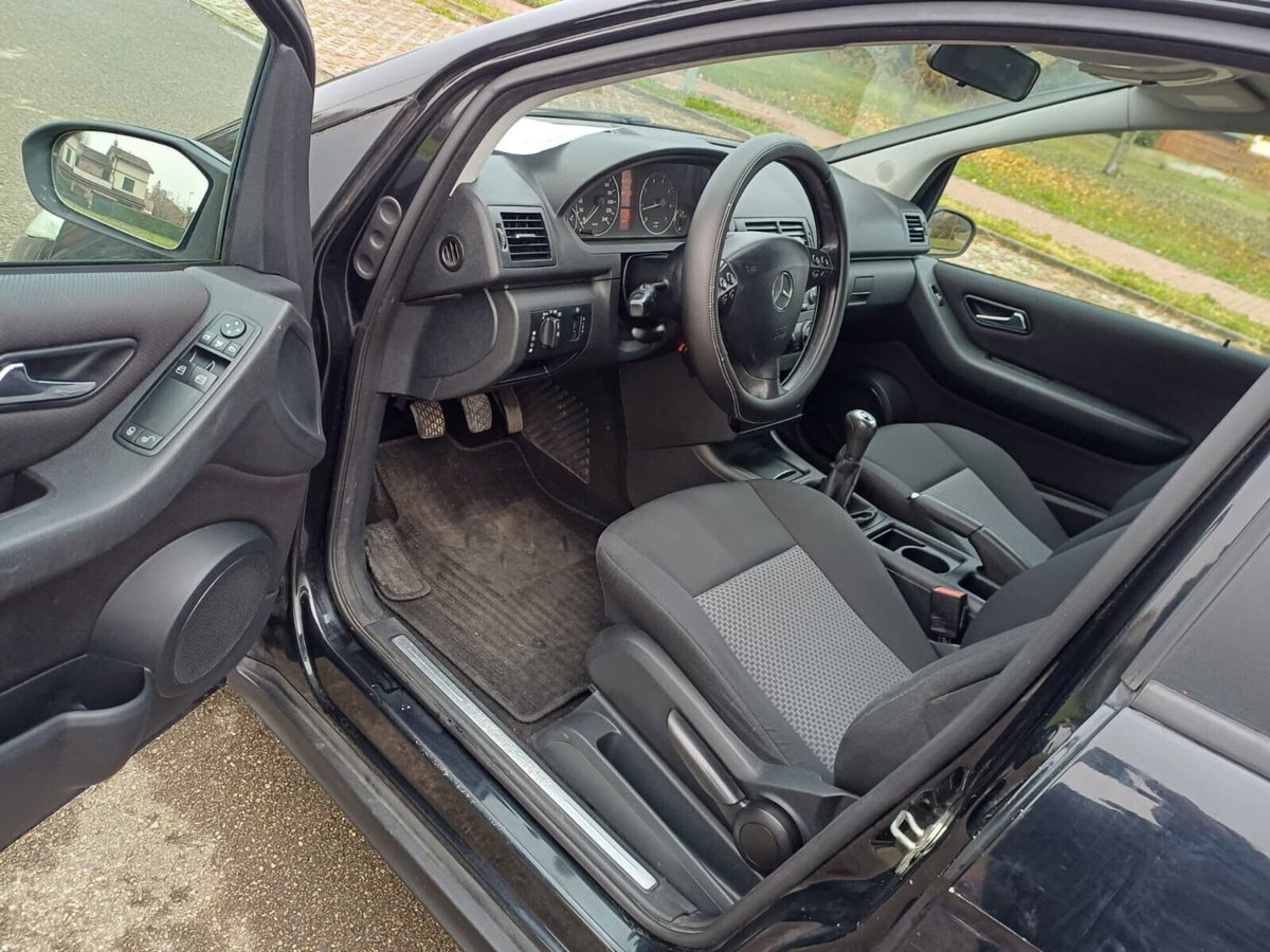 Mercedes-Benz Classe A 170 Avantgarde (11)