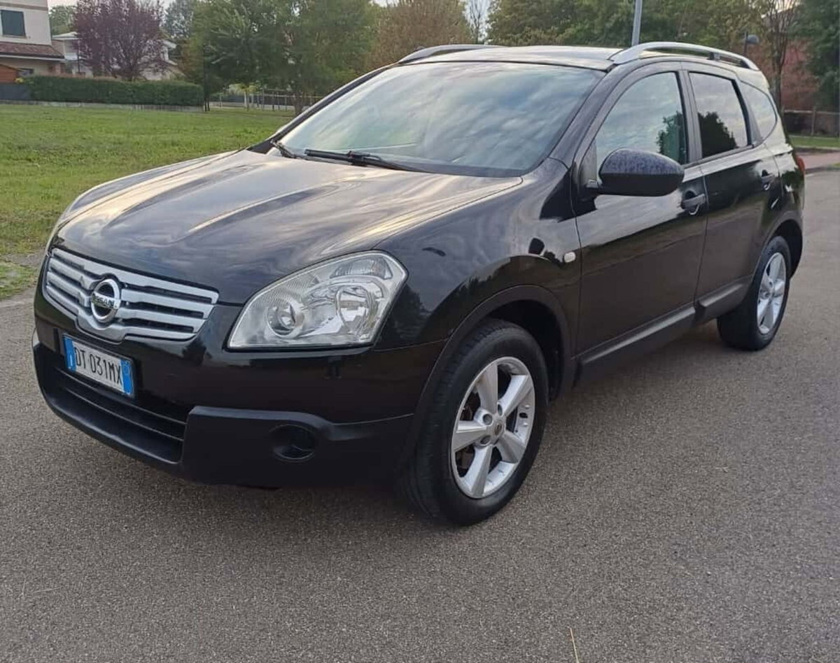 Nissan Qashqai 2.0 dCi DPF Tekna (3)
