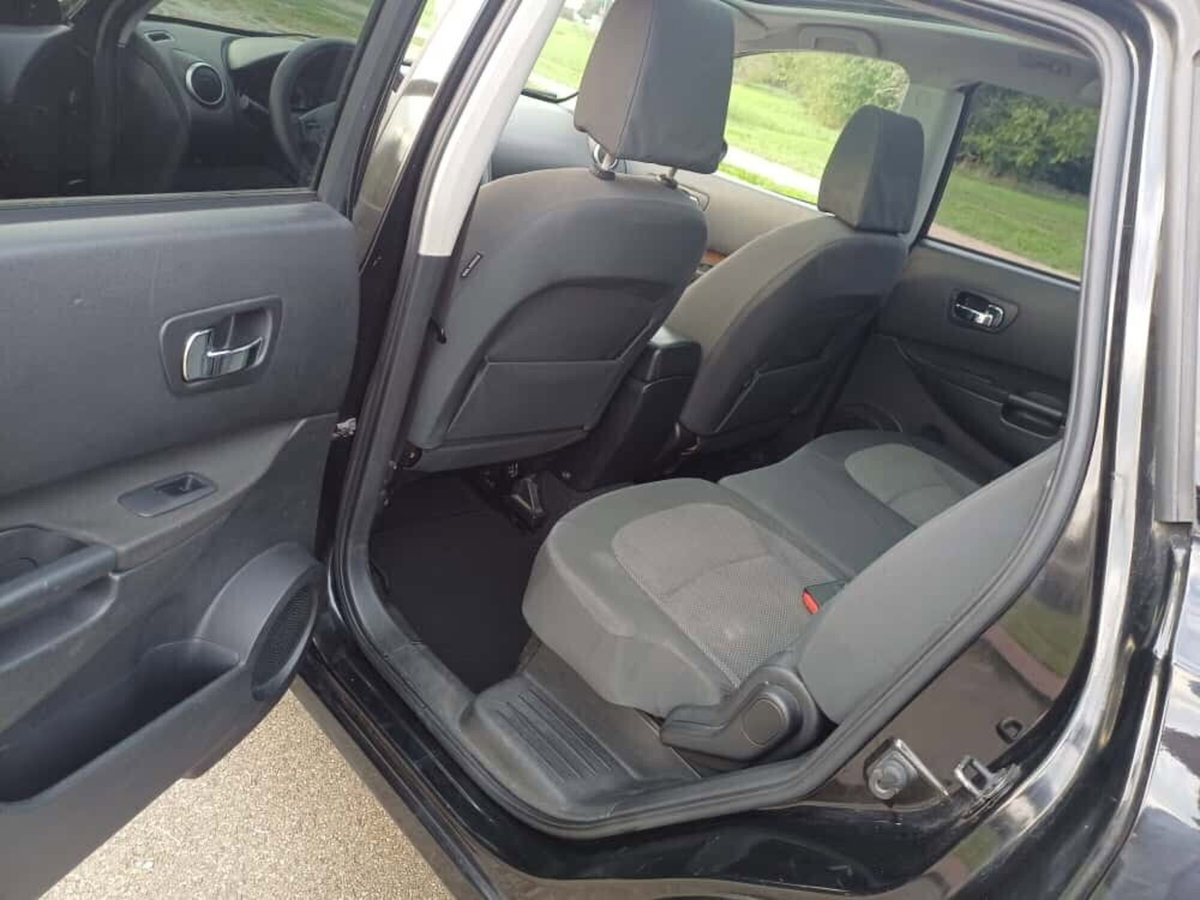 Nissan Qashqai 2.0 dCi DPF Tekna (7)