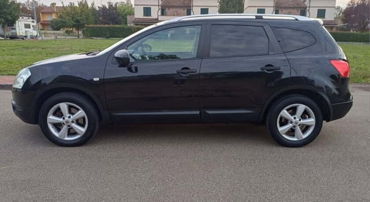Nissan Qashqai 2.0 dCi DPF Tekna (9)