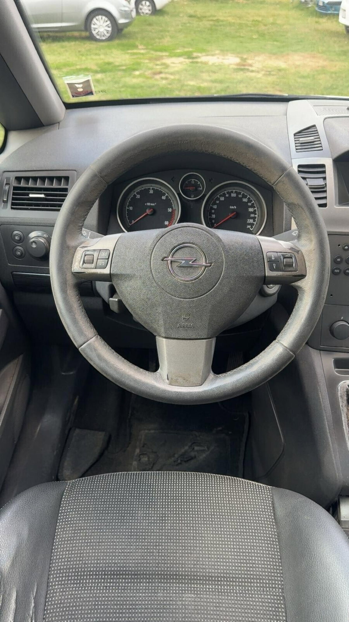 Opel Zafira 1.9 CDTI 120CV Cosmo (13)