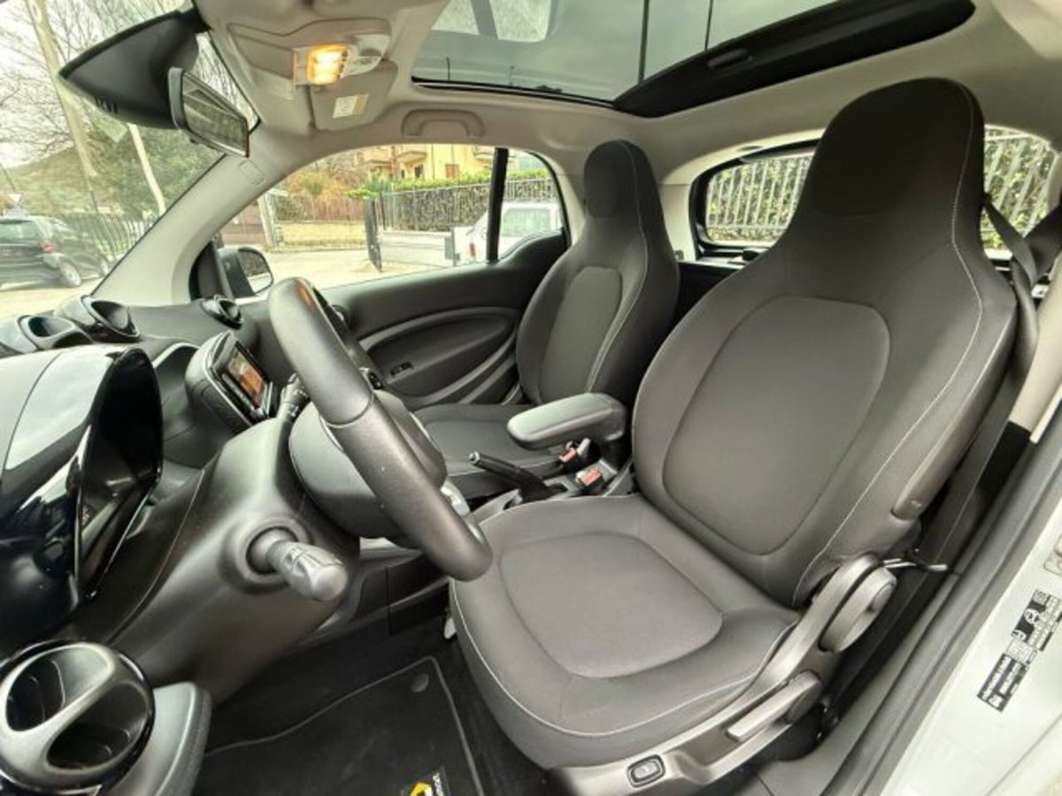 smart Fortwo 70 1.0 twinamic Urban (17)