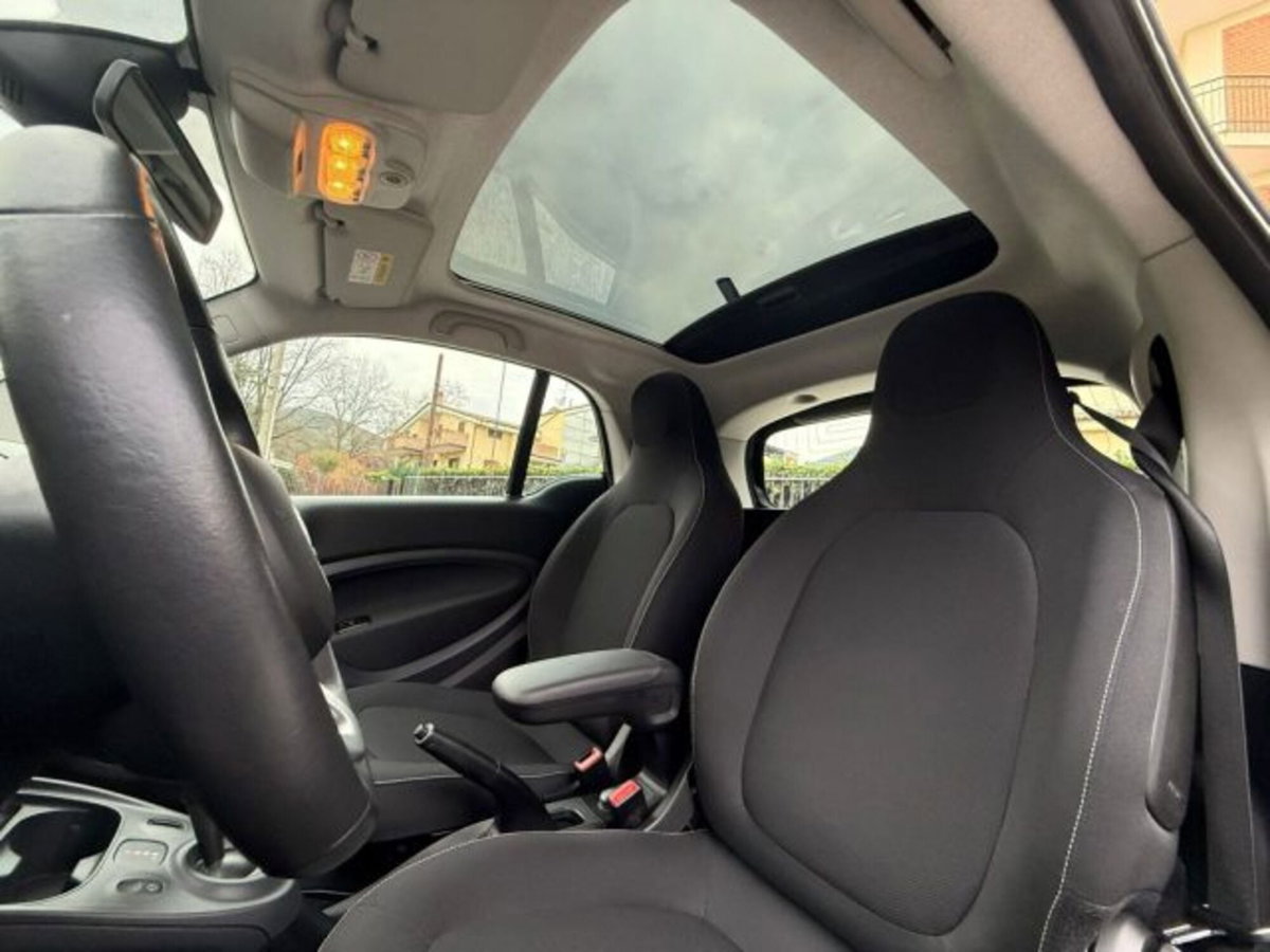 smart Fortwo 70 1.0 twinamic Urban (18)