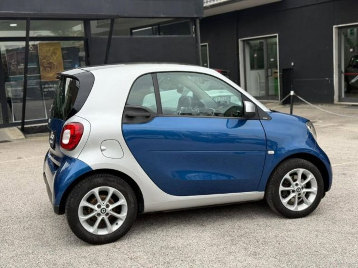 smart Fortwo 70 1.0 twinamic Urban (6)