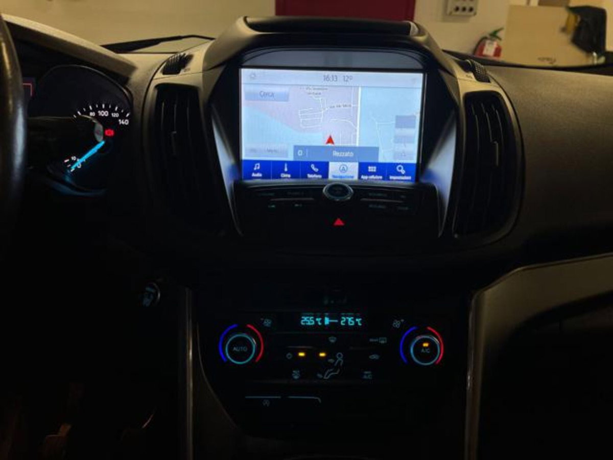 Ford Kuga 1.5 EcoBoost 120 CV 2WD (16)