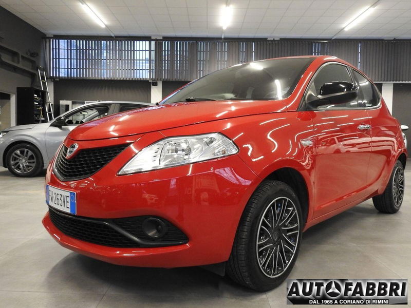 Lancia Ypsilon 1.2 69 CV 5 porte Gold