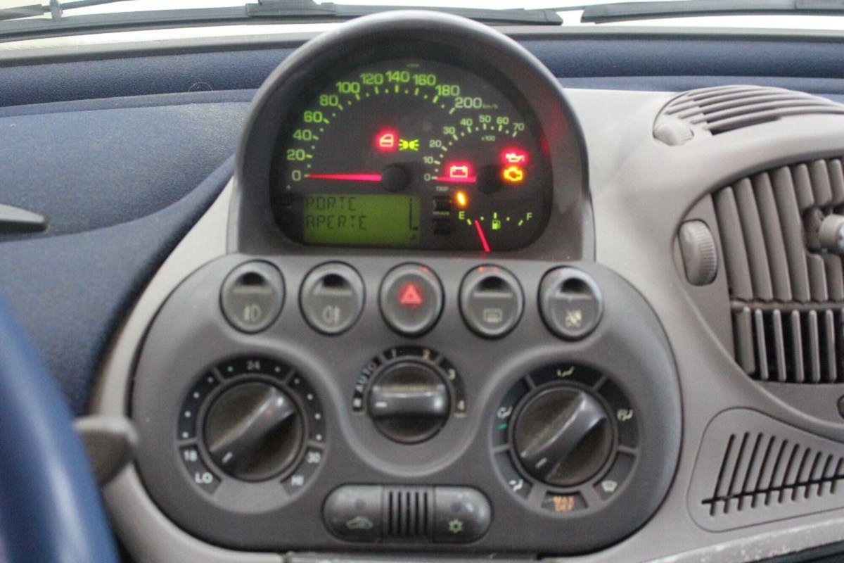 Fiat Multipla 1.9 MJT Active (9)