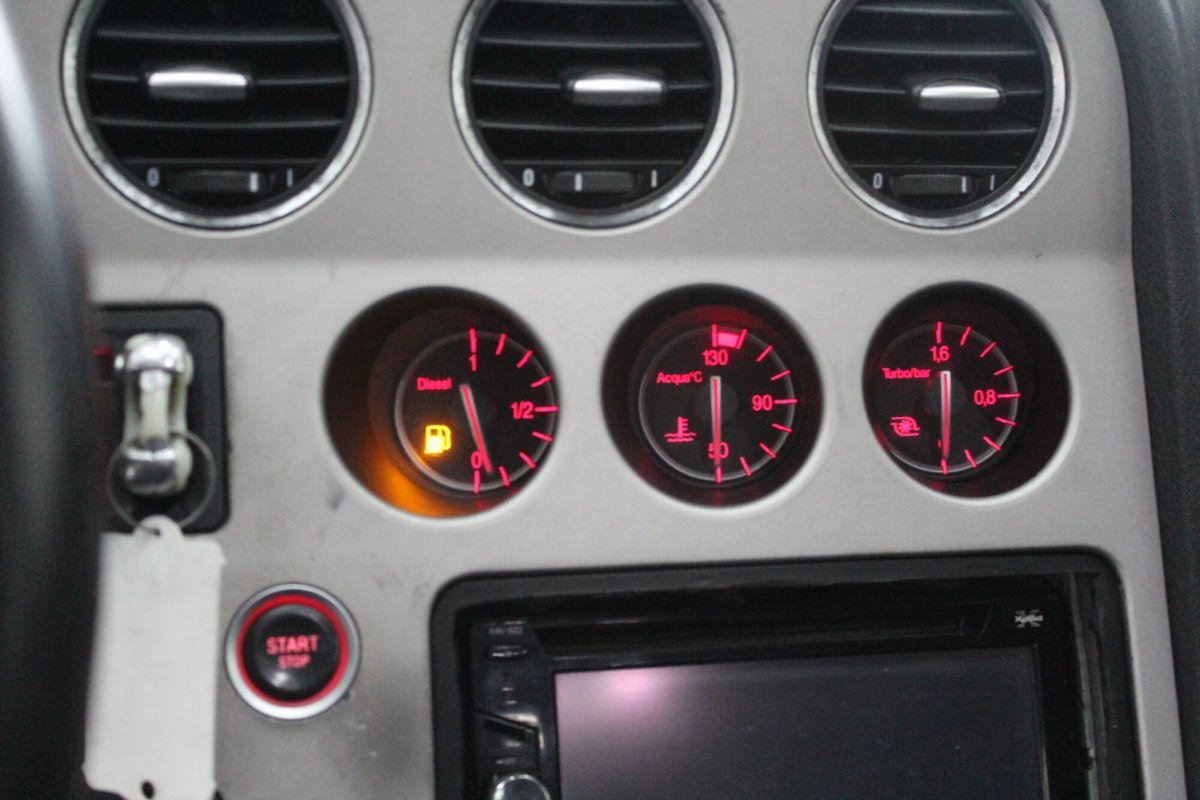 Alfa Romeo 159 SportWagon 1.9 JTDm 16V Sportwagon Progression (13)