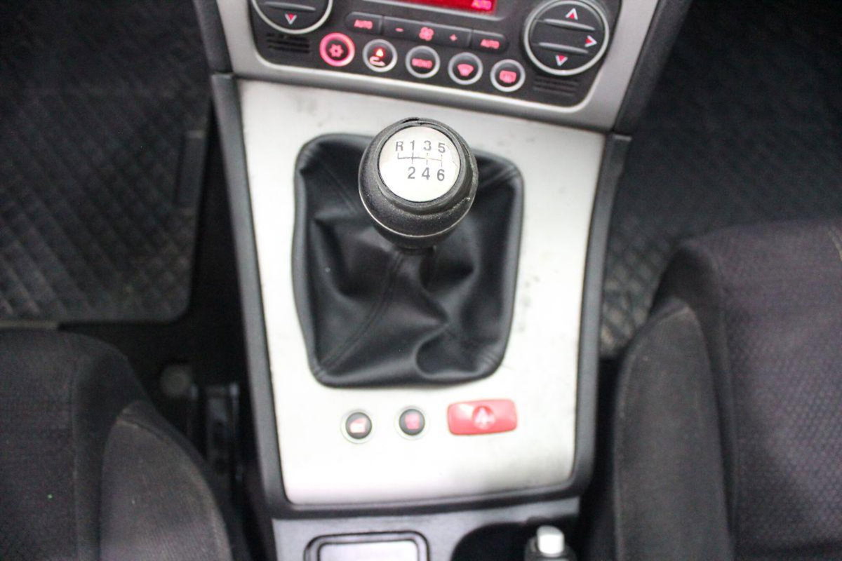 Alfa Romeo 159 SportWagon 1.9 JTDm 16V Sportwagon Progression (15)