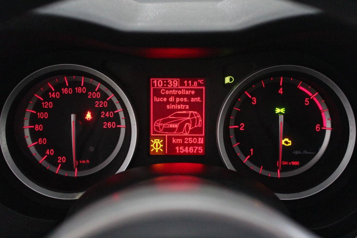 Alfa Romeo 159 SportWagon 1.9 JTDm 16V Sportwagon Progression (9)