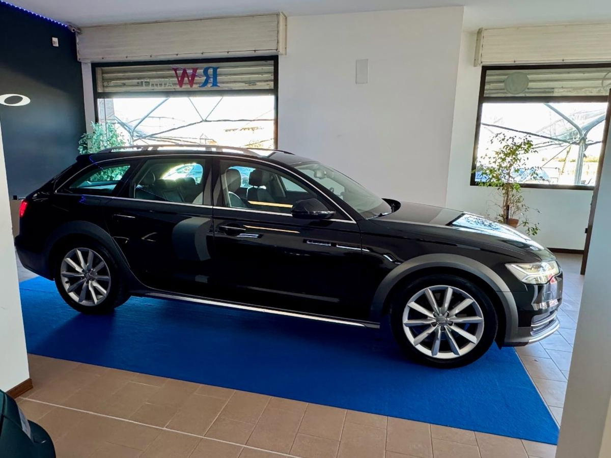 Audi A6 Allroad 3.0 TDI 218 CV S tronic Business Plus (4)