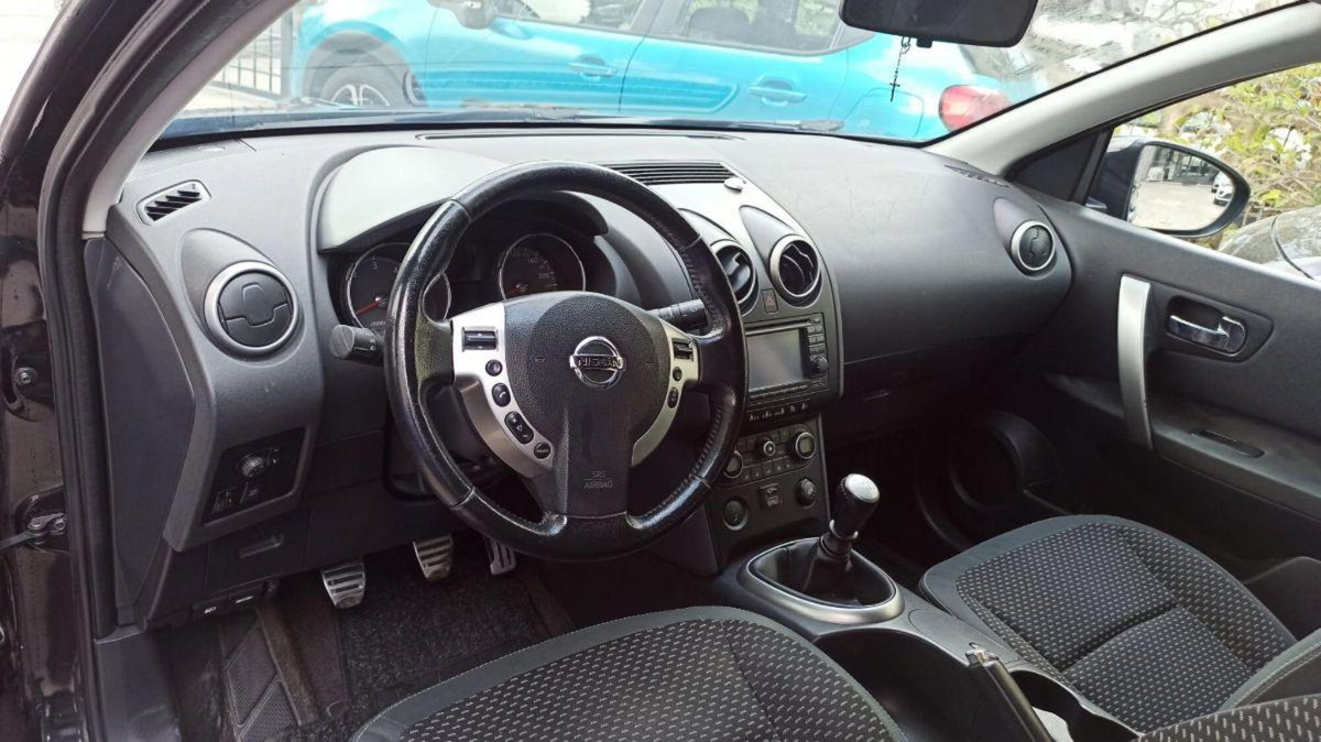 Nissan Qashqai 1.5 dCi N-Connecta (12)