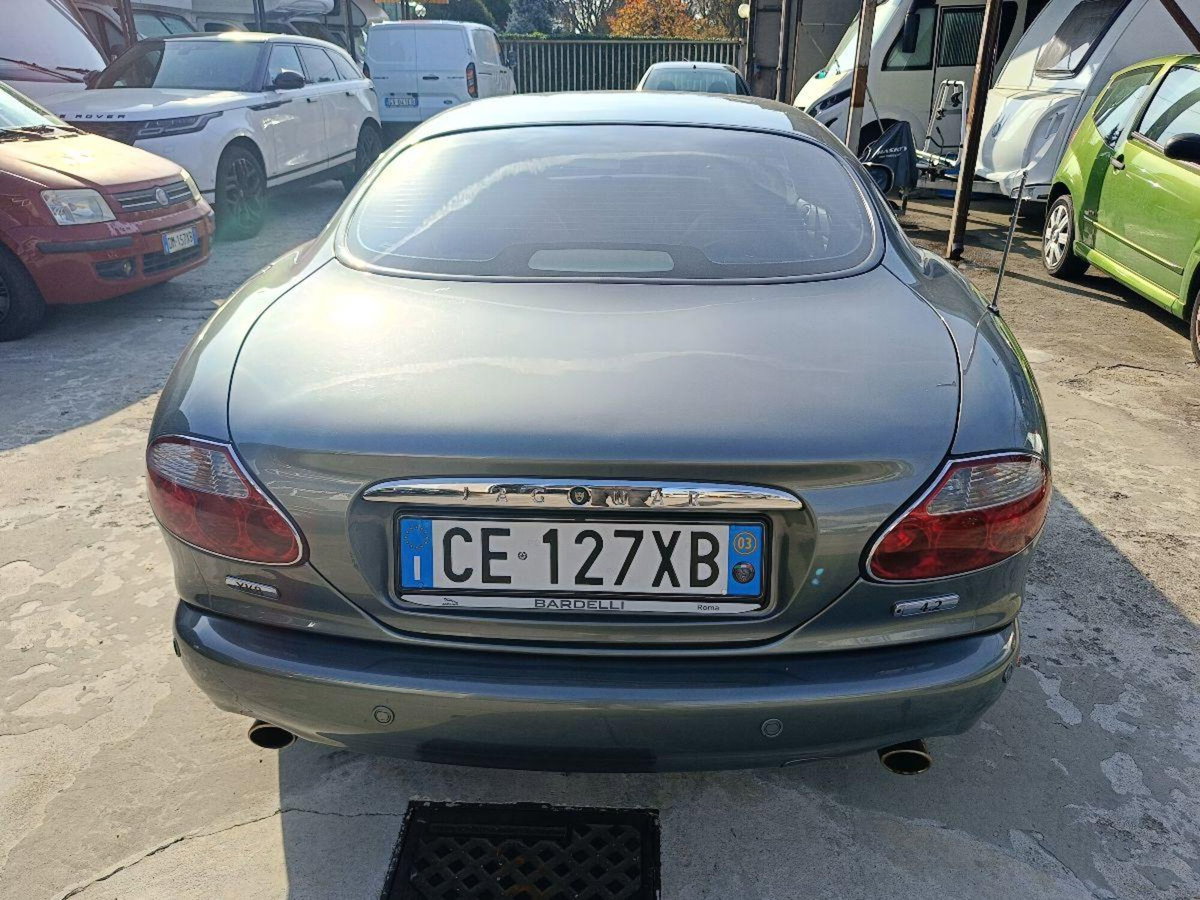 Jaguar XK8 4.2 Coupé (6)