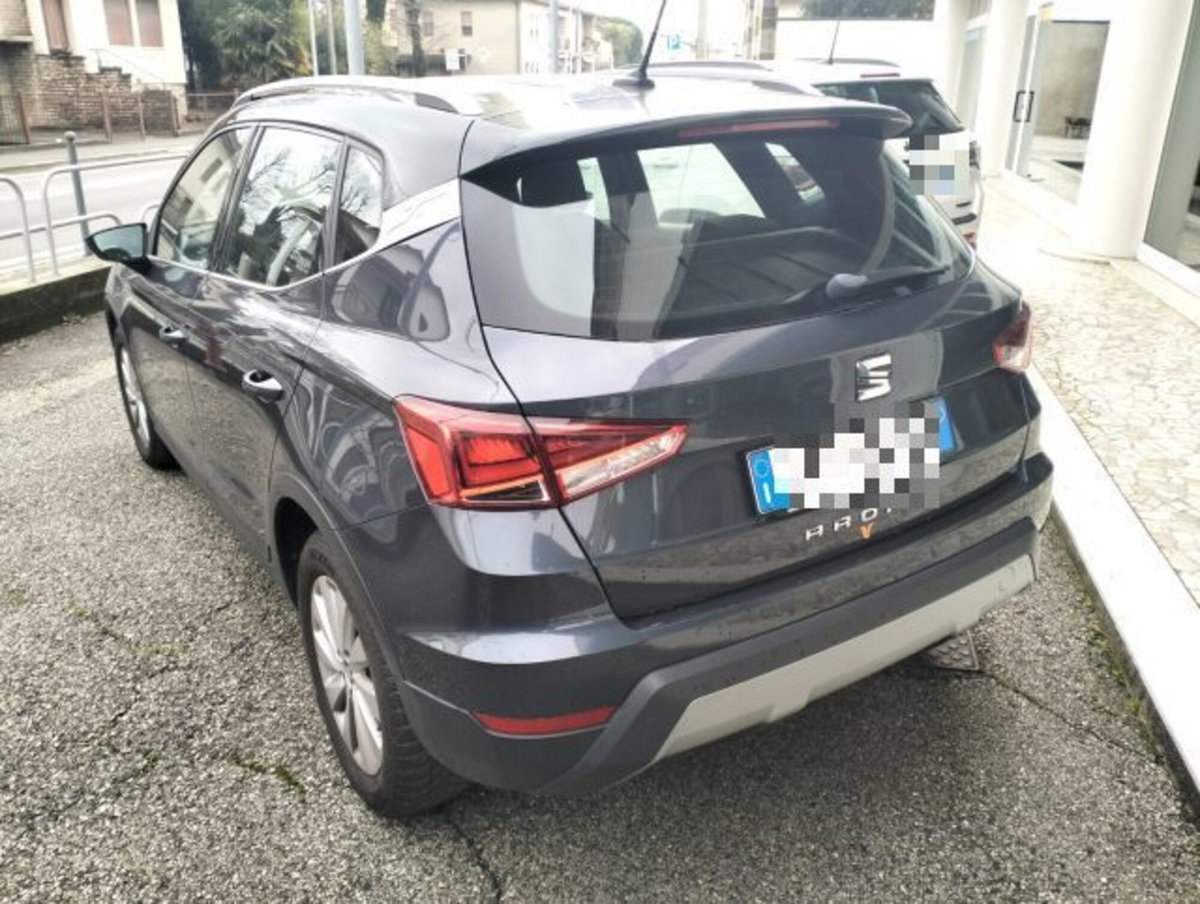 SEAT Arona 1.0 EcoTSI 110 CV DSG FR (3)