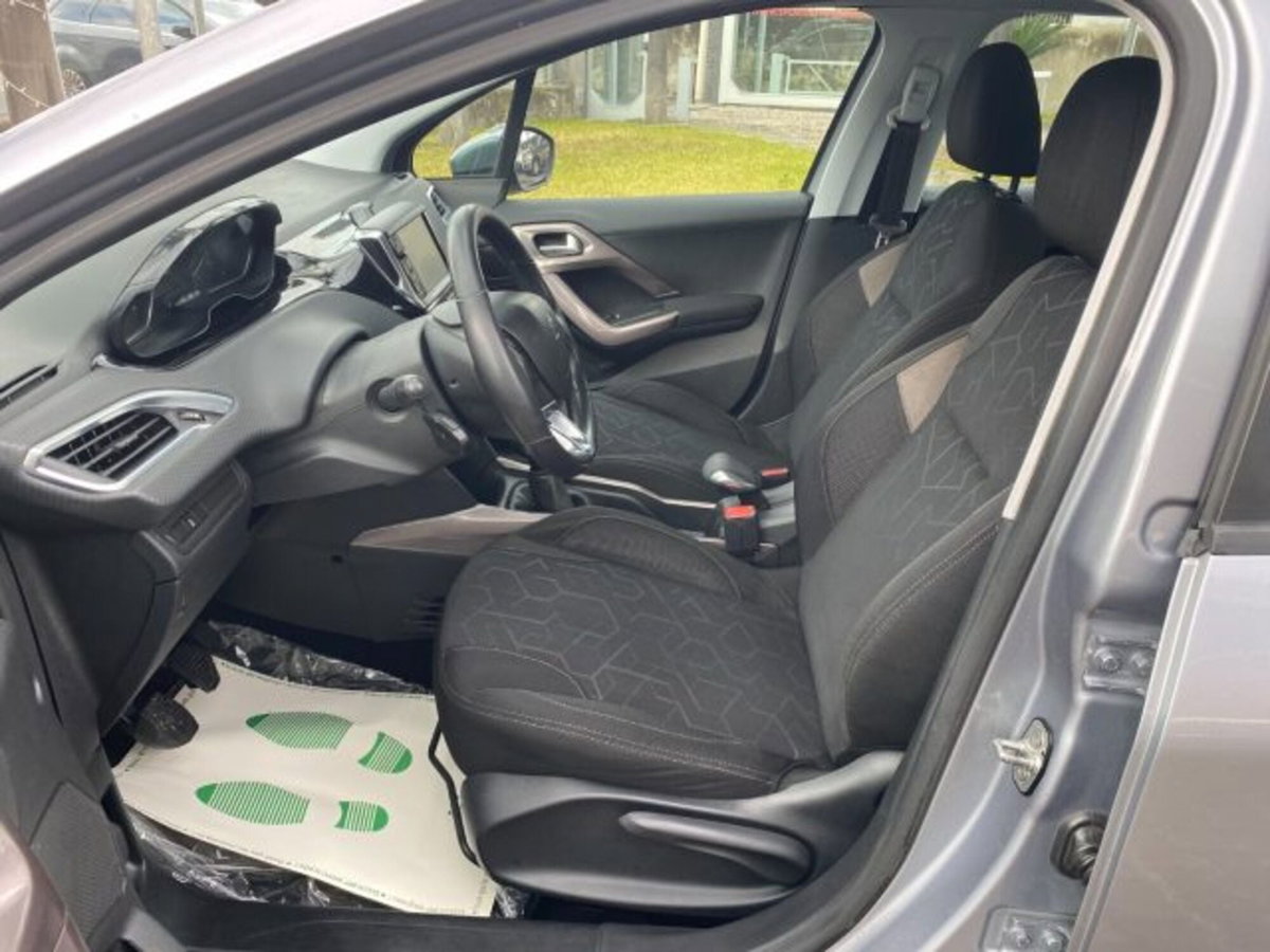 Peugeot 2008 100 Allure (6)