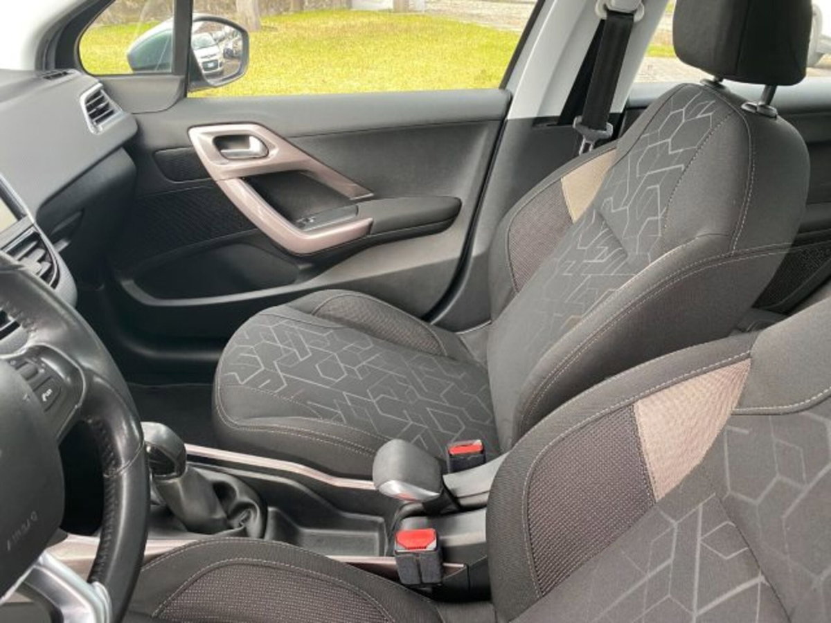 Peugeot 2008 100 Allure (7)
