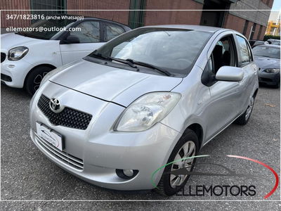 Toyota Yaris 1.0 5 porte Navi usata