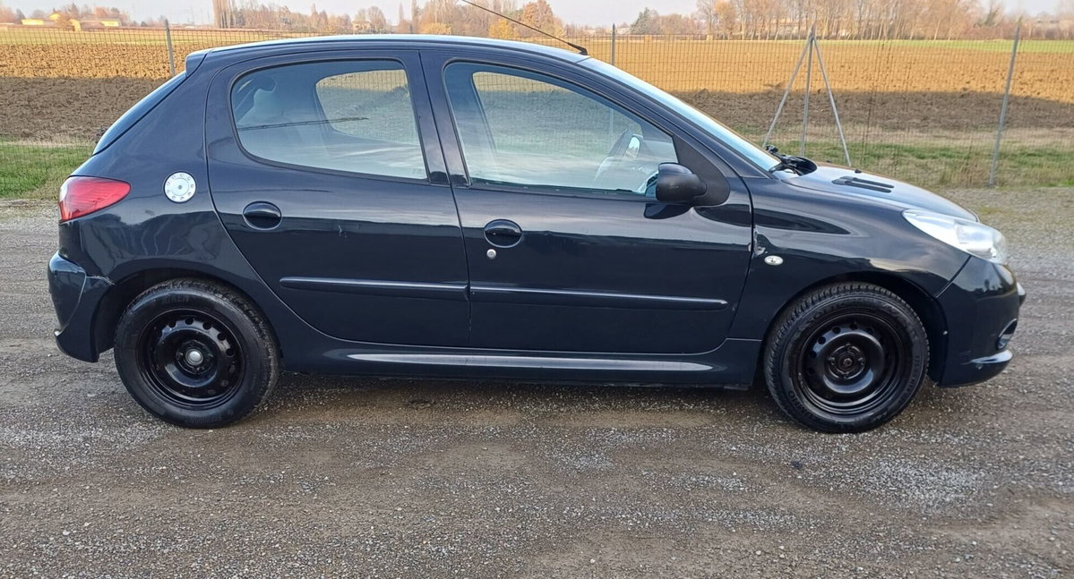 Peugeot 206 60CV 5p. Generation ECO GPL (10)
