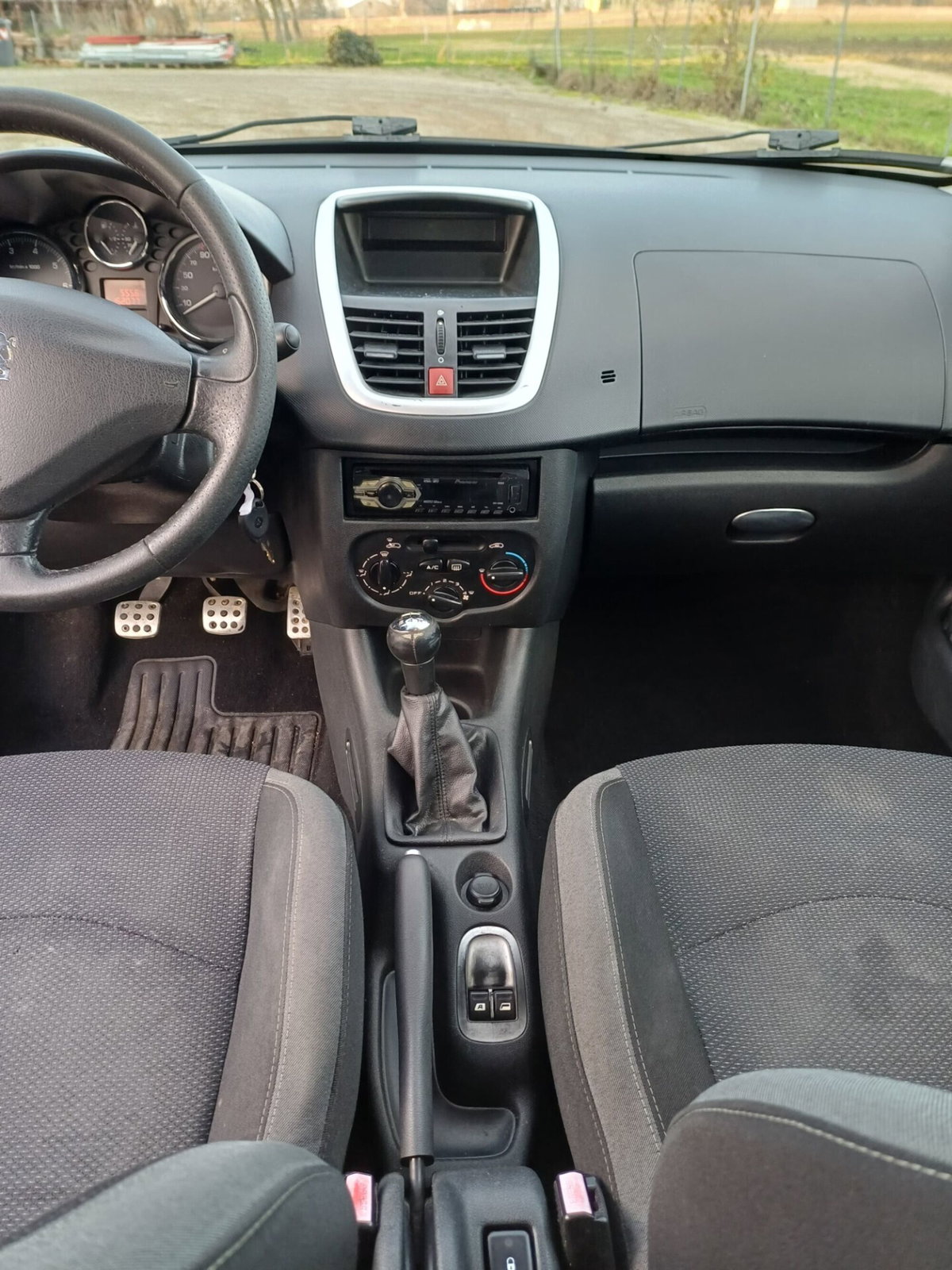 Peugeot 206 60CV 5p. Generation ECO GPL (16)
