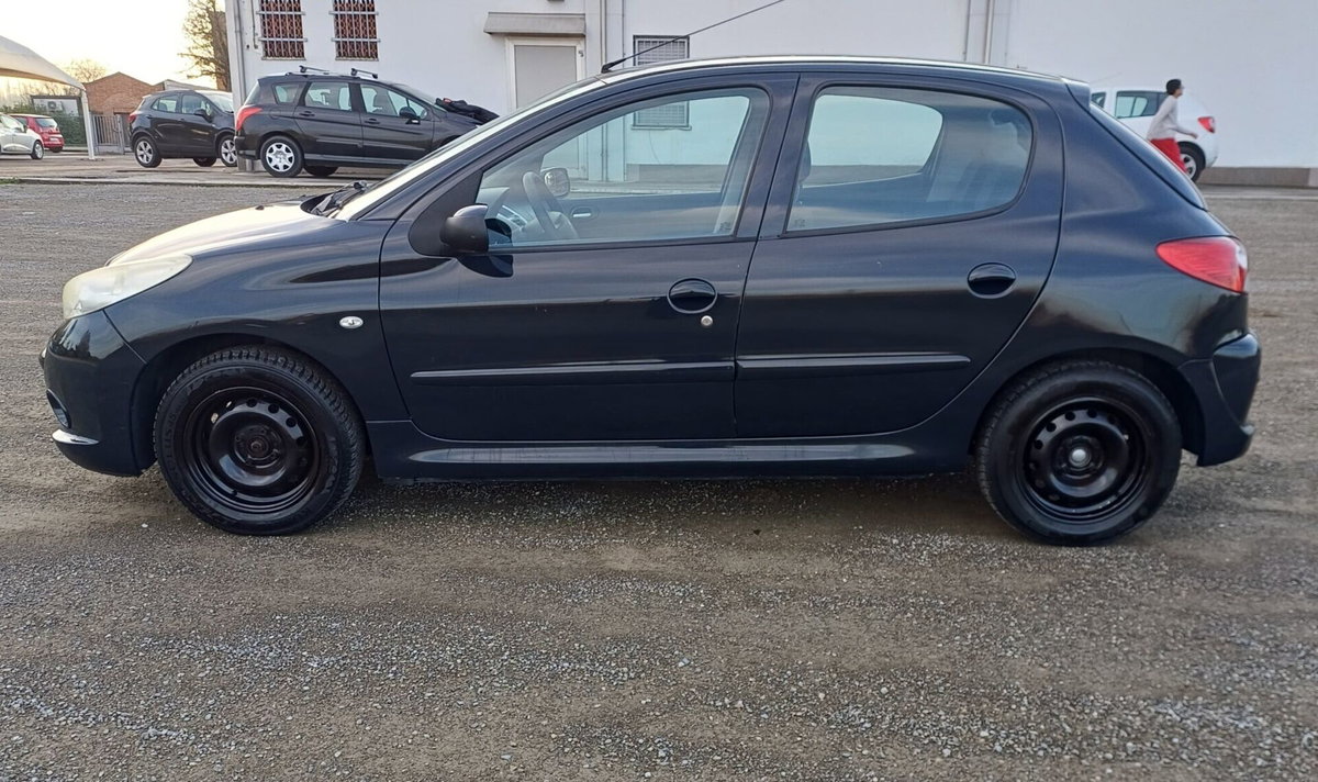 Peugeot 206 60CV 5p. Generation ECO GPL (9)