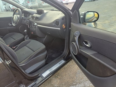Renault Clio 1.2 16V 5 porte Dynamique (15)