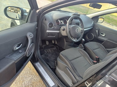 Renault Clio 1.2 16V 5 porte Dynamique (17)