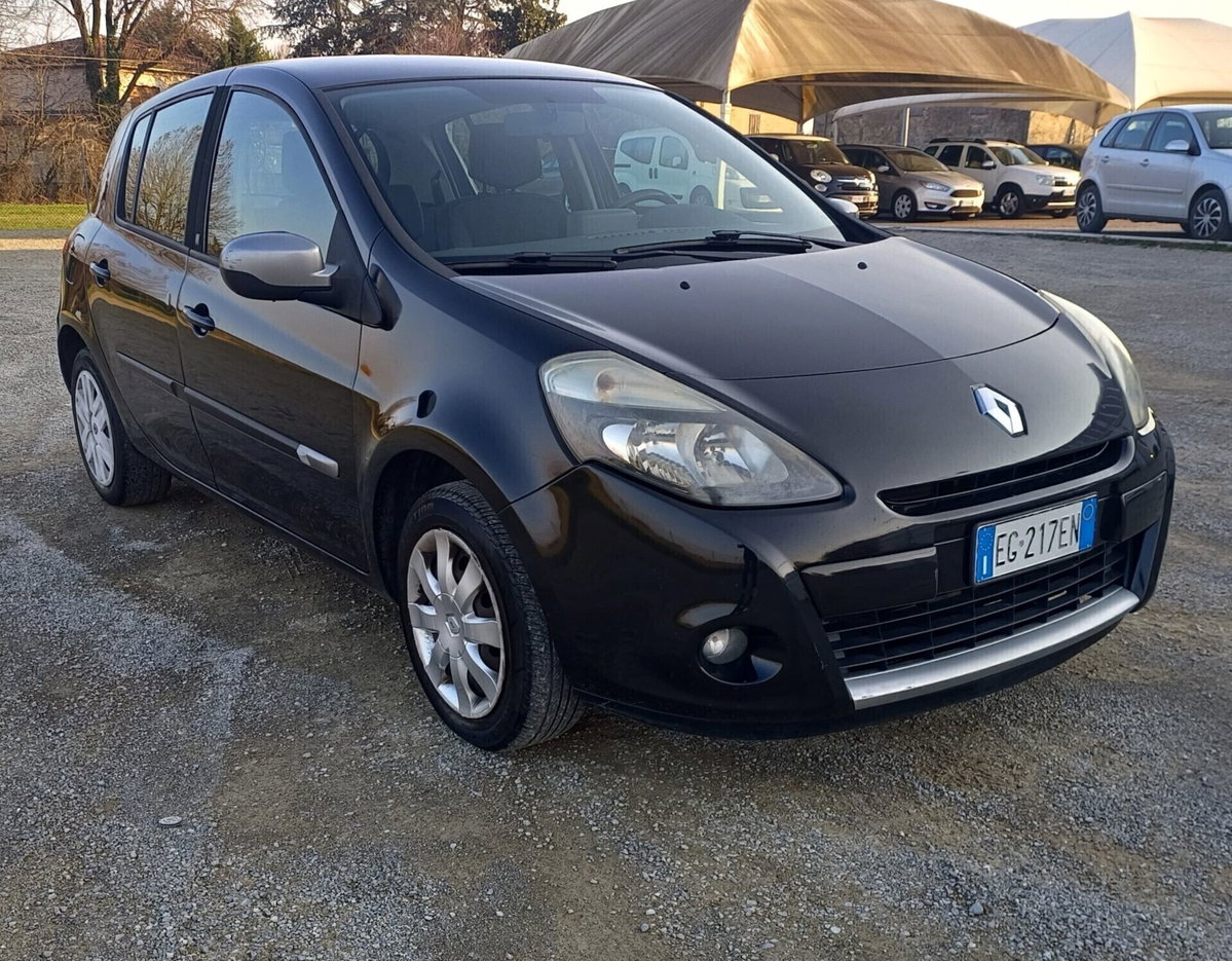 Renault Clio 1.2 16V 5 porte Dynamique (20)