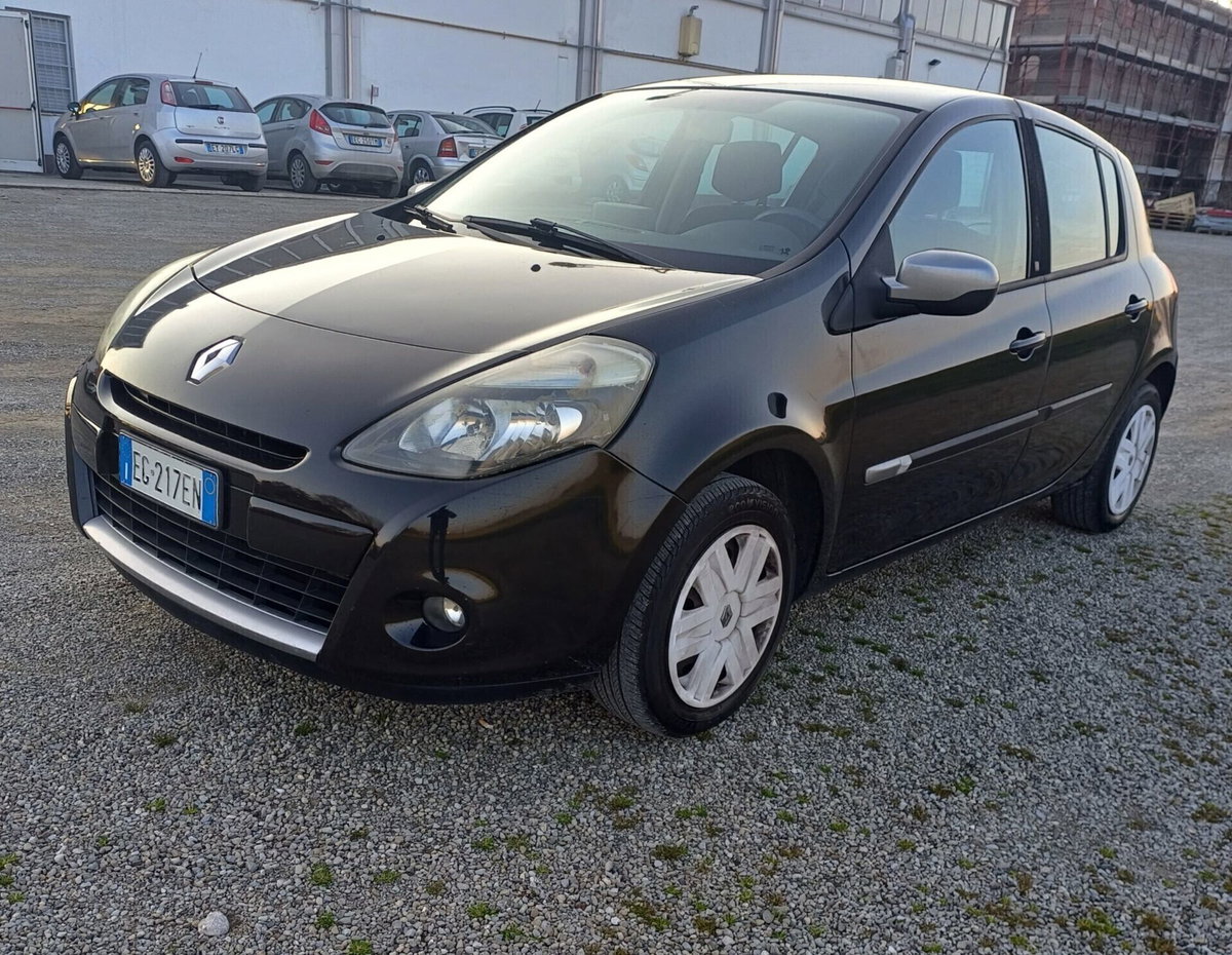 Renault Clio 1.2 16V 5 porte Dynamique (3)