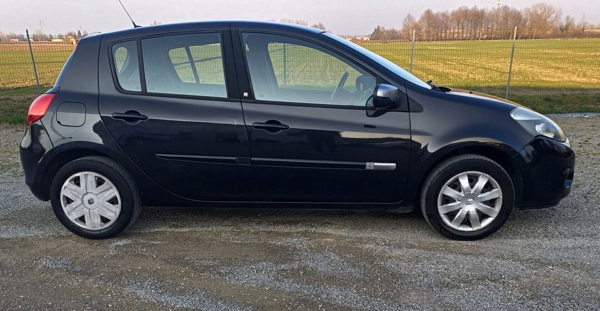 Renault Clio 1.2 16V 5 porte Dynamique (4)