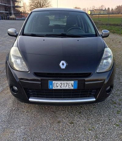 Renault Clio 1.2 16V 5 porte Dynamique (9)