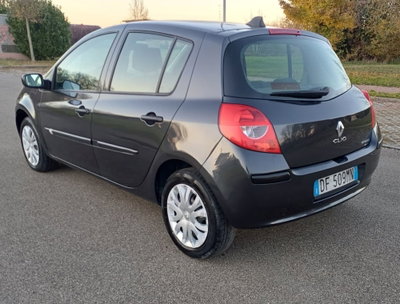 Renault Clio 1.2 16V 5 porte Luxe (18)