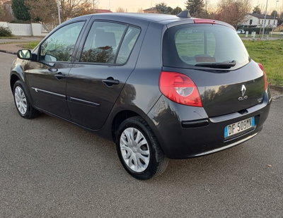 Renault Clio 1.2 16V 5 porte Luxe (20)