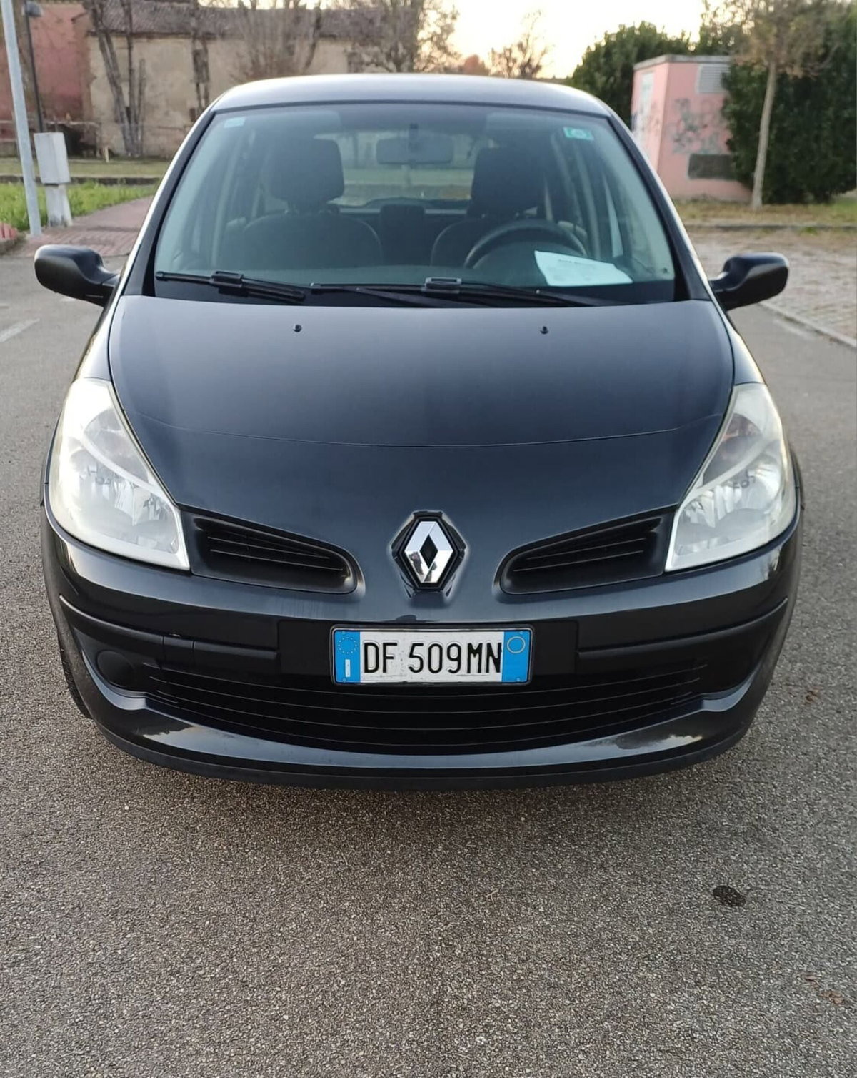Renault Clio 1.2 16V 5 porte Luxe (3)