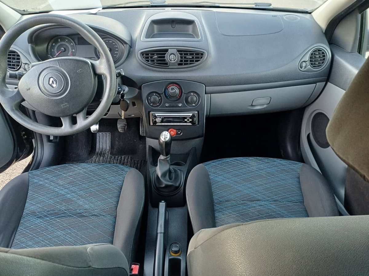 Renault Clio 1.2 16V 5 porte Luxe (5)
