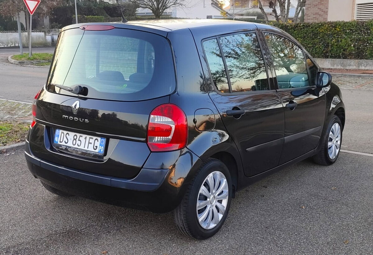 Renault Modus 1.2 16V Dynamique (16)