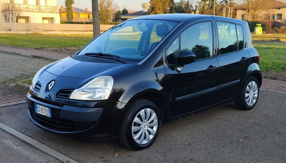 Renault Modus 1.2 16V Dynamique (2)