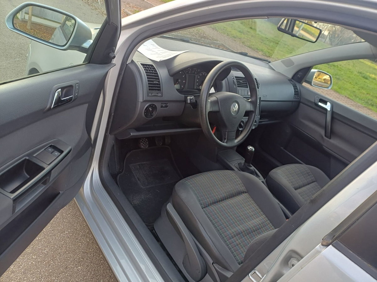 Volkswagen Polo 1.2/70CV 12V 5p. Comfortline (14)